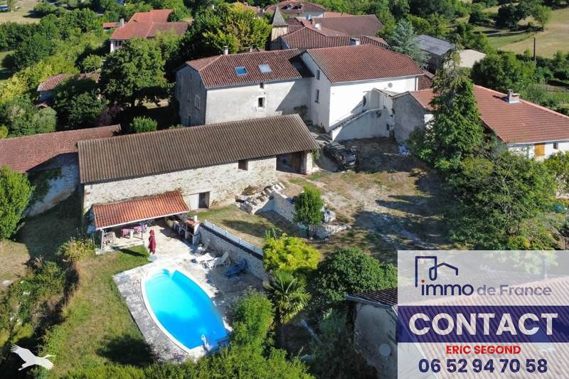 Villa / Maison  T4 à vendre Saint-Santin-de-Maurs 15600