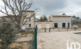 Maison 14 Pièces 214 m² à vendre à Saint-Paul-en-Forêt (83440)