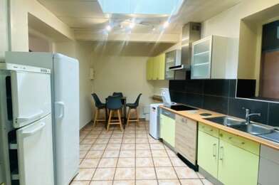 Appartement  895 €
