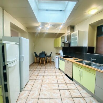 Appartement  895 €