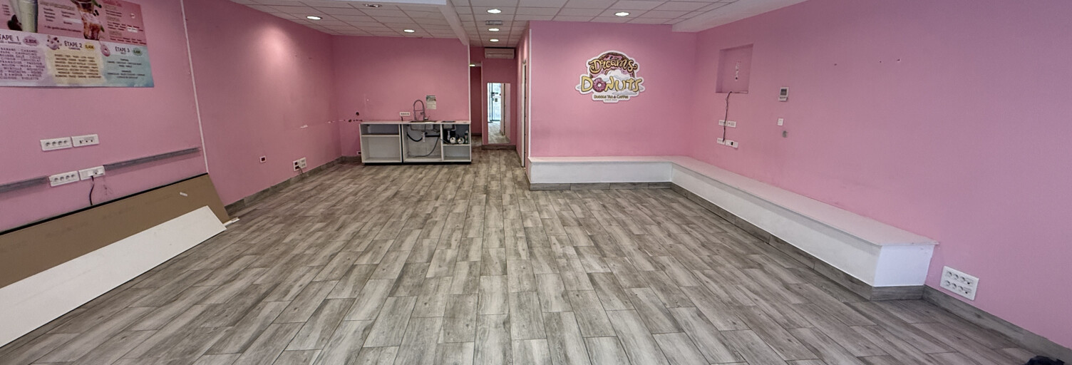 Commerce  95 m² à louer à Cannes (06400)