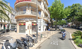 Commerce  183 m² à louer à Cannes (06400)