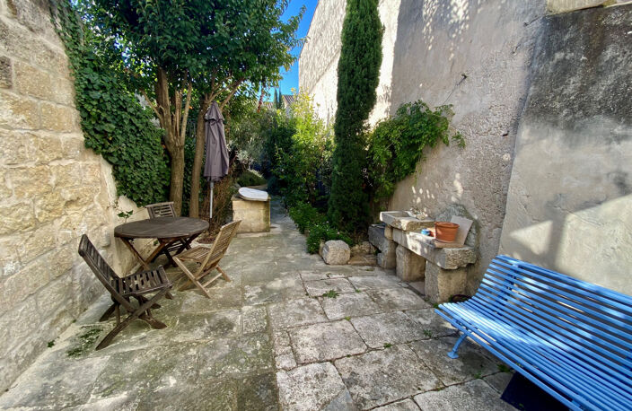 A l'intérieur de la Cité fortifiée, magnifique maison de village 2 étoiles ★★ — photo 3