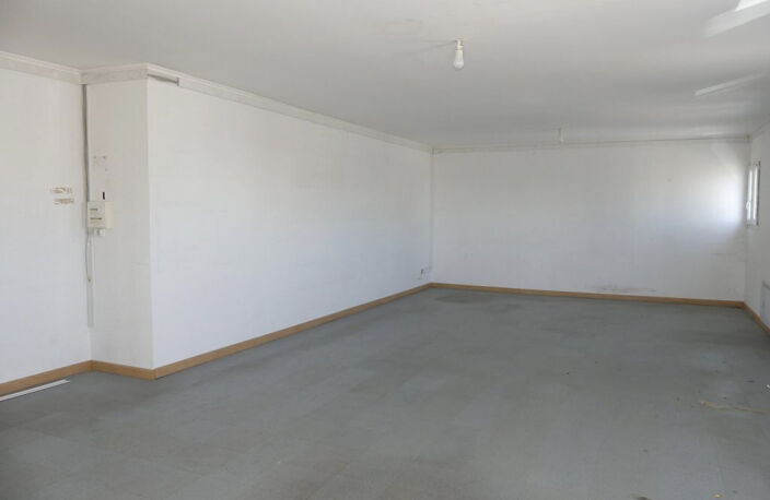 Aigues-Mortes bureau commerciaux ou professionnel — photo 2