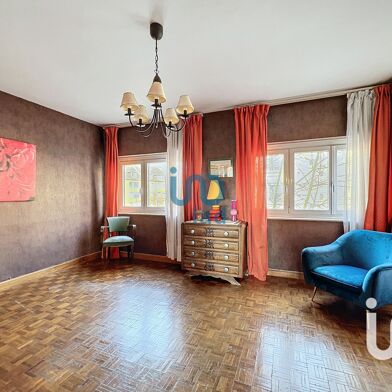 Appartement 4 pièces 147000 €