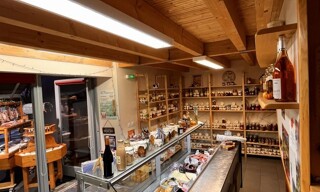 Commerce  80 m² à vendre à La Bourboule (63150)
