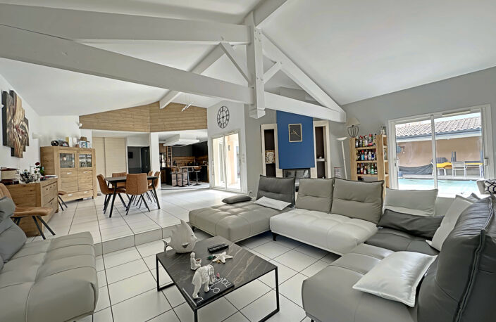 Maison de plain-pied - Libourne - 5 chambres. — photo 3