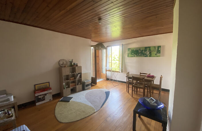 Appartement T3/4 avec Balcon — photo 2