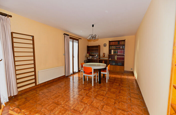 THOIRY, MAISON DE 223 M2 A VENDRE SUR UN TERRAIN DE 4749 — photo 5