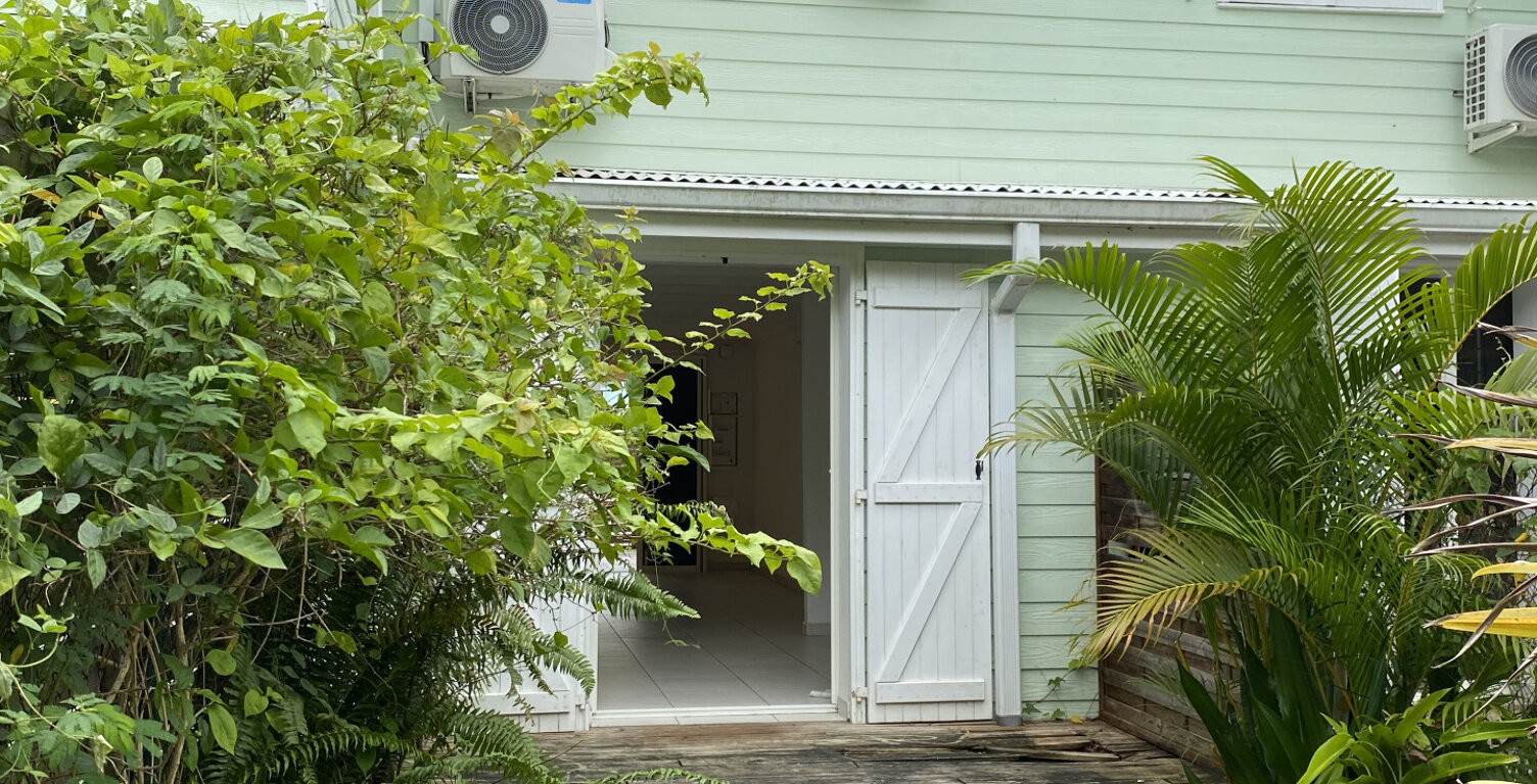 À Trois-Îlets, villa à vendre avec terrasse avec Elite Immo — photo 1