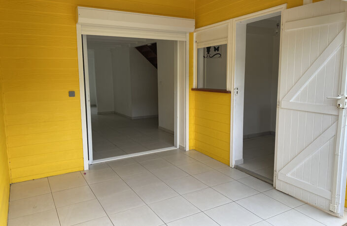 À Trois-Îlets, villa à vendre avec terrasse avec Elite Immo — photo 2