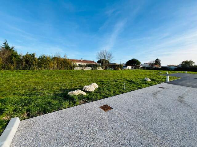 Terrains À Vendre — photo du bien