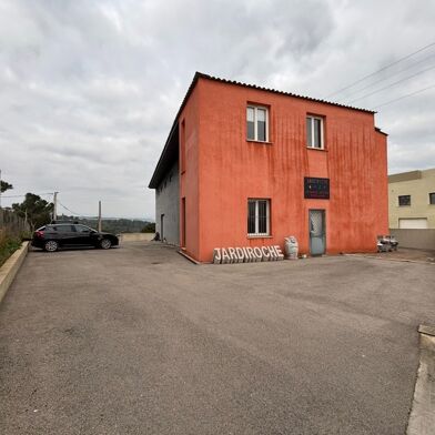 Local industriel 5 pièces 5500 €