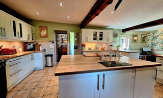 Maison 10 Pièces 225 m² à vendre à Boulogne-sur-Gesse (31350)