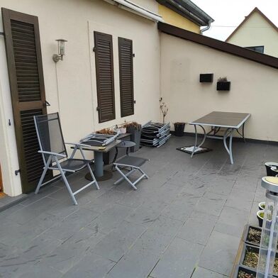 Appartement 6 pièces 246000 €