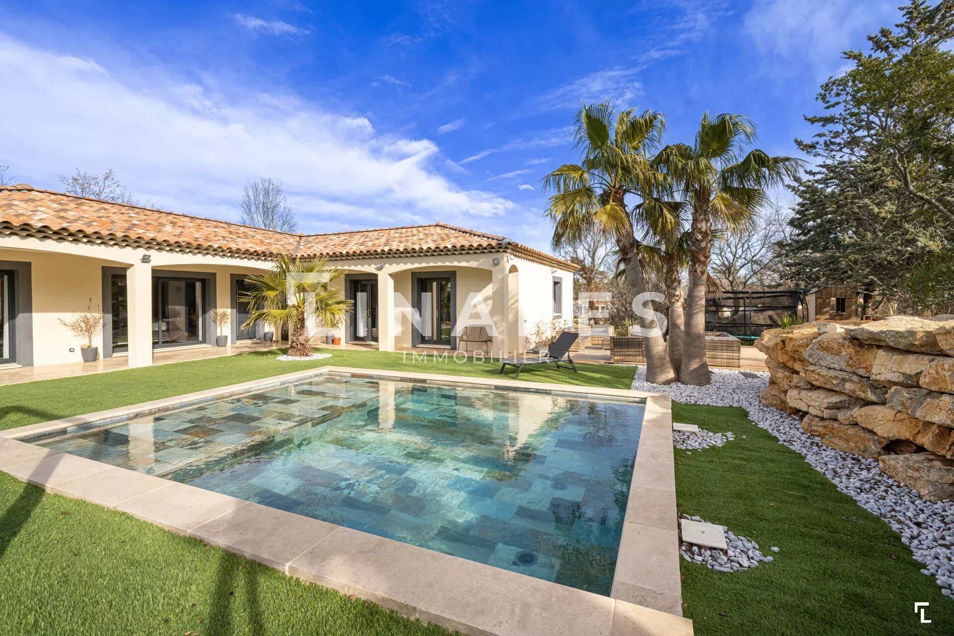 Villa / Maison  T6 à vendre Plan-d'Aups-Sainte-Baume 83640