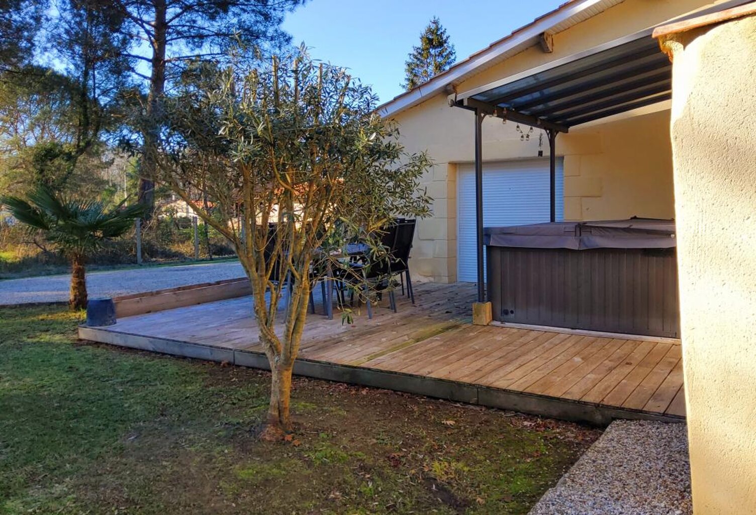 Maison À vendre à SAINT GERMAIN D'ESTEUIL — photo 1