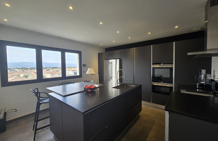 Maison Contemporaine T6 de 220 m2 Vue Panoramique   Ardèche — photo 3