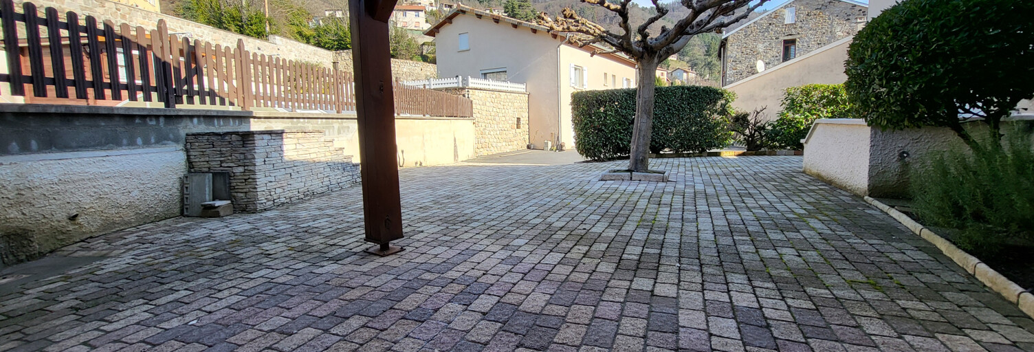 Maison 6 Pièces 116 m² à vendre à Le Cheylard (07160)