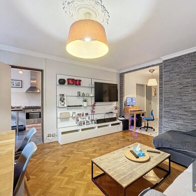 Appartement 5 pièces 250000 €