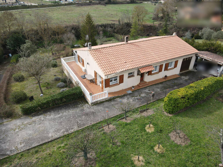 Maison de plain-pied avec grand jardin — photo 1
