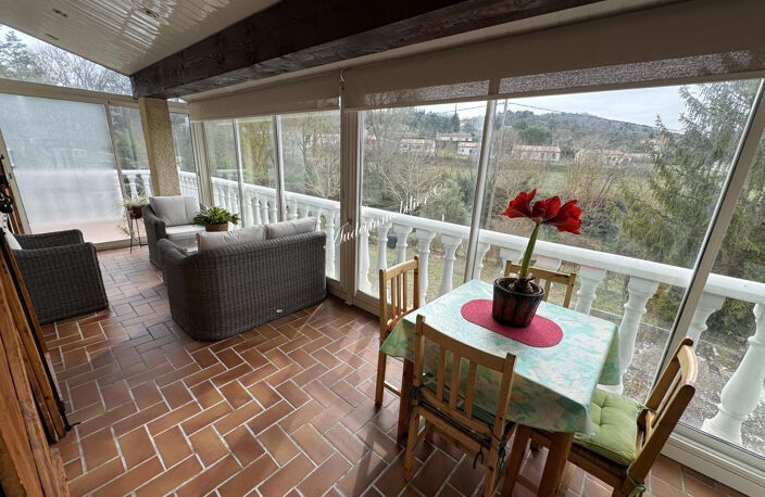 Maison de plain-pied avec grand jardin — photo 5