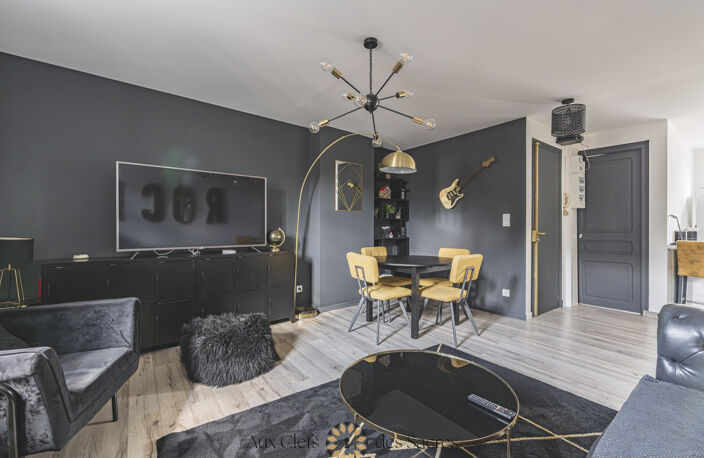 À vendre   Appartement T5 lumineux au dernier étage   Reims — photo 2