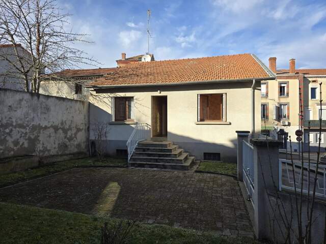 BELLE MAISON DE BOURG AVEC EXTERIEUR ET GARAGE — photo du bien