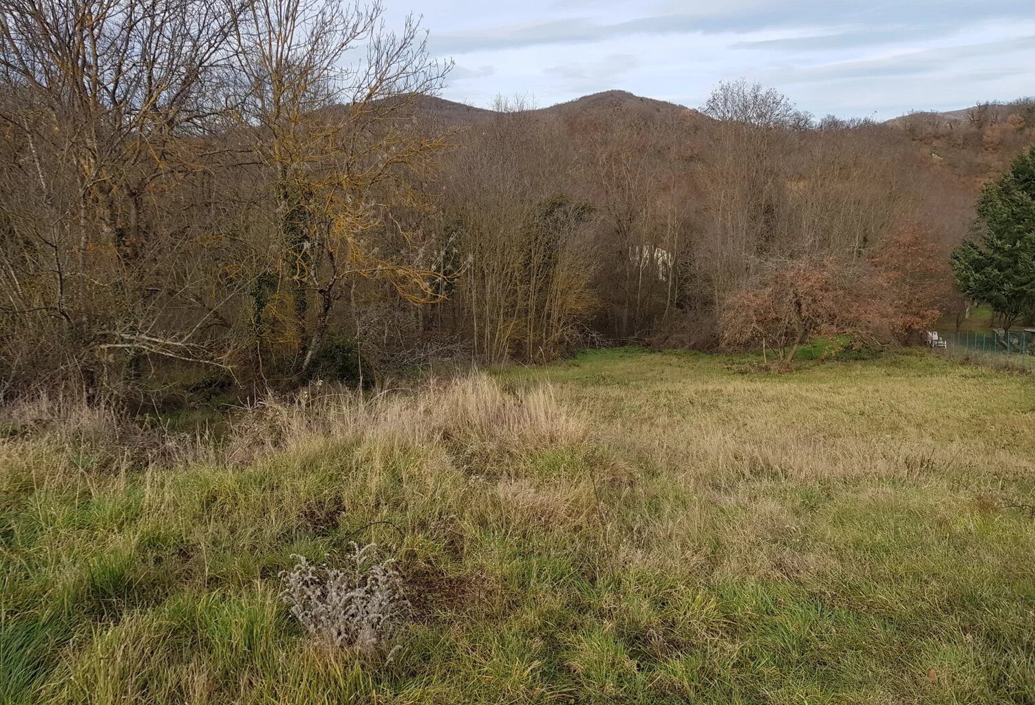 Terrain constructible à Brassac-Les-Mines (63) — photo 1
