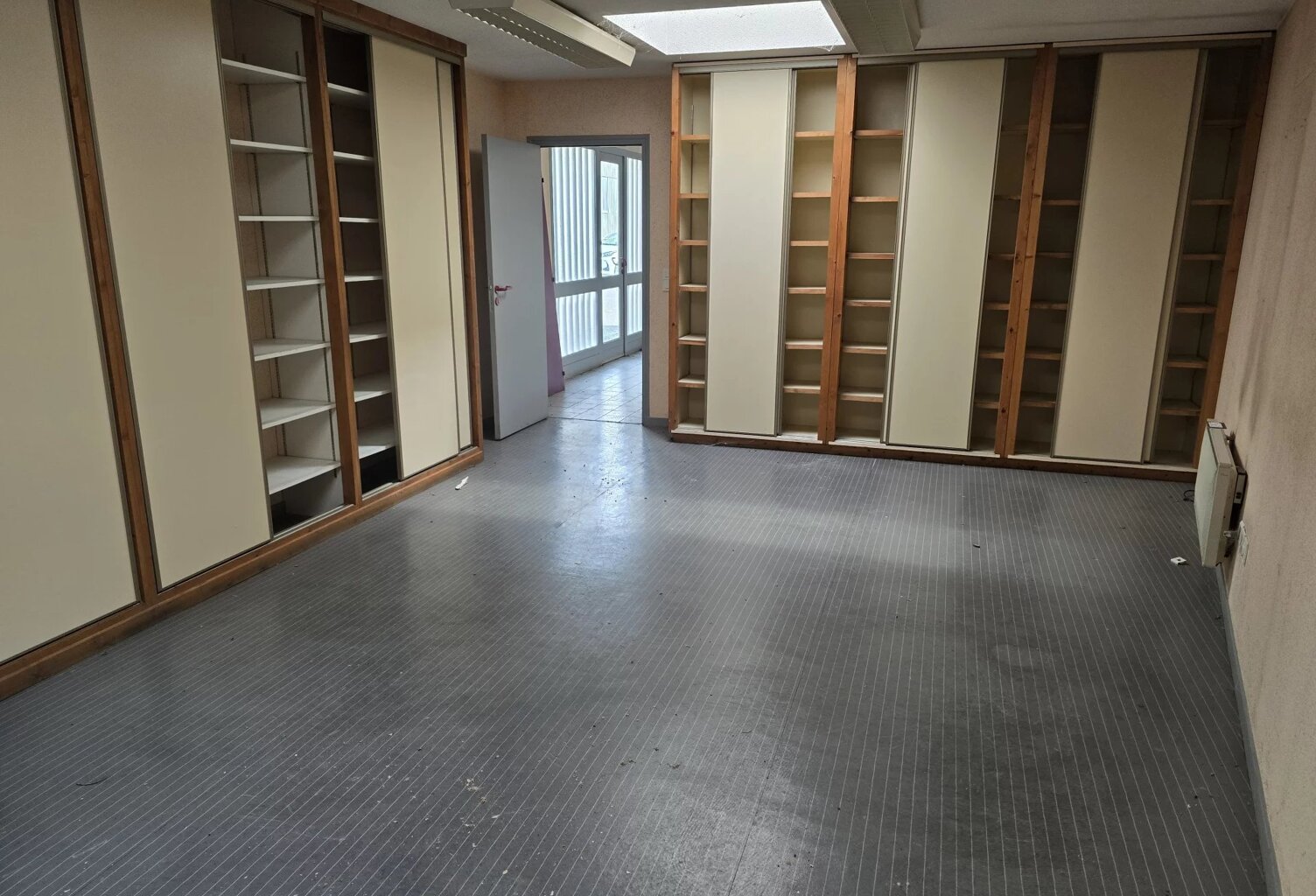LOCAL COMMERCIAL - BUREAU — photo 1