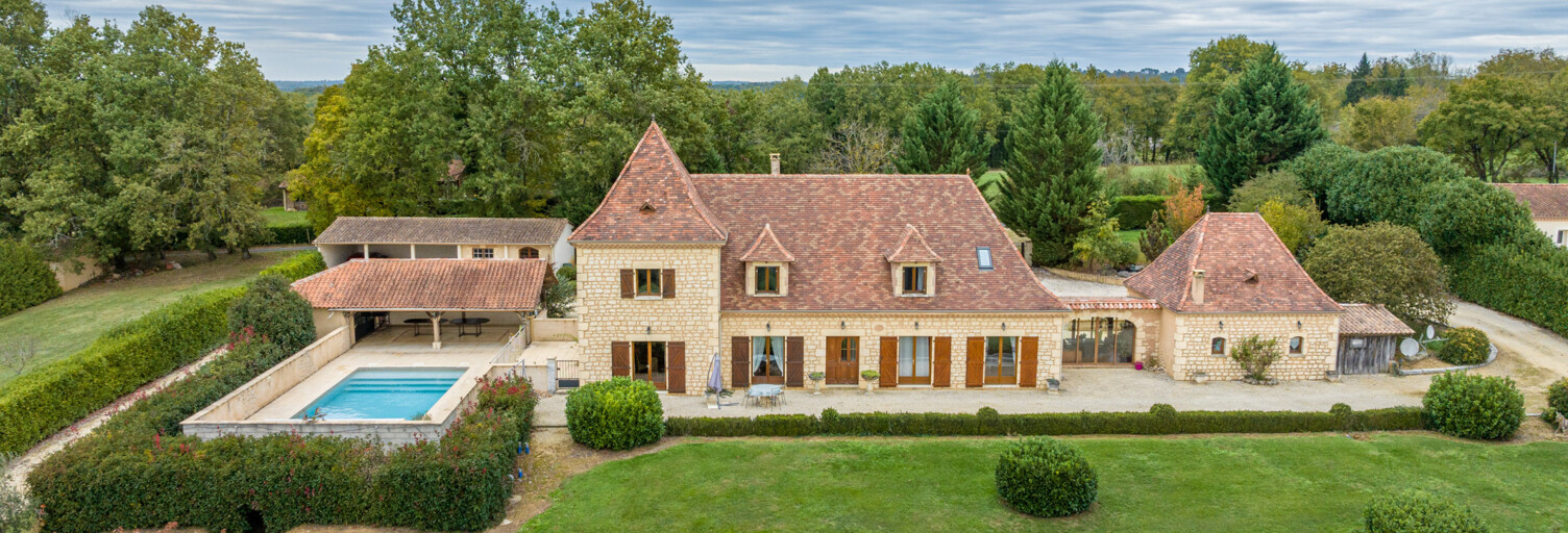 Maison 16 Pièces 350 m² à vendre à Liorac-sur-Louyre (24520)