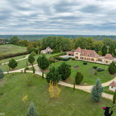 Maison 16 pièces 690000 €