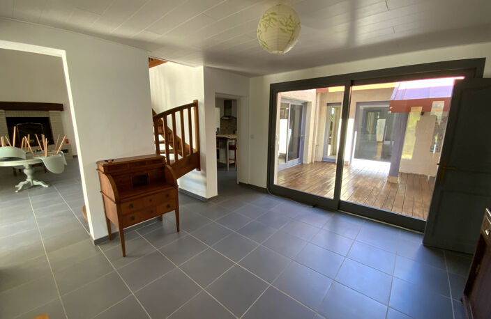 Maison d'architecte 250 m2 - 5 chambres - Piscine - dépendan — photo 3