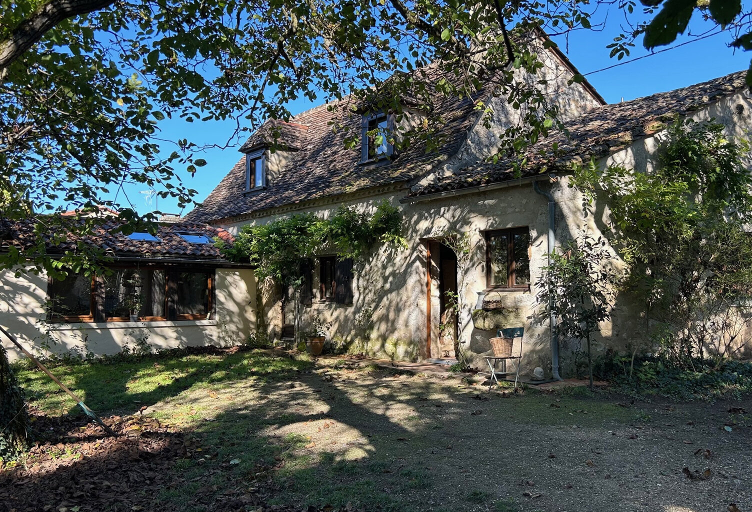 MAISON TYPIQUE EN PIERRE 200 m2 DANS UN PETIT HAMEAU AU CALM — photo 1