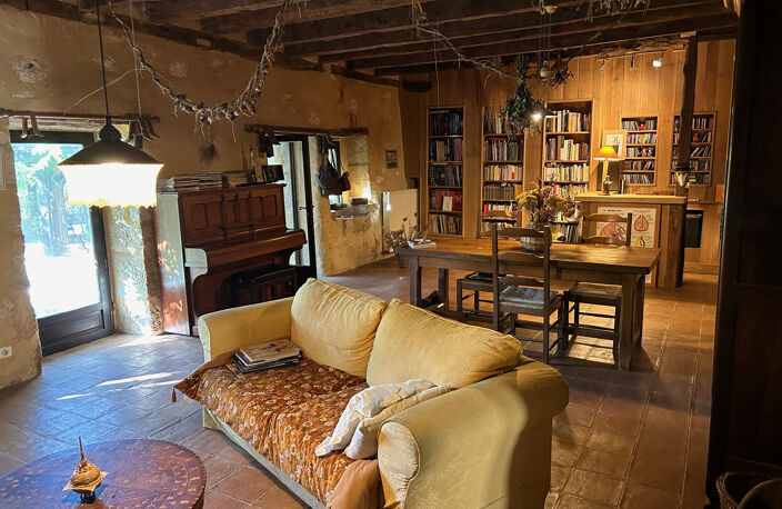 MAISON TYPIQUE EN PIERRE 200 m2 DANS UN PETIT HAMEAU AU CALM — photo 4