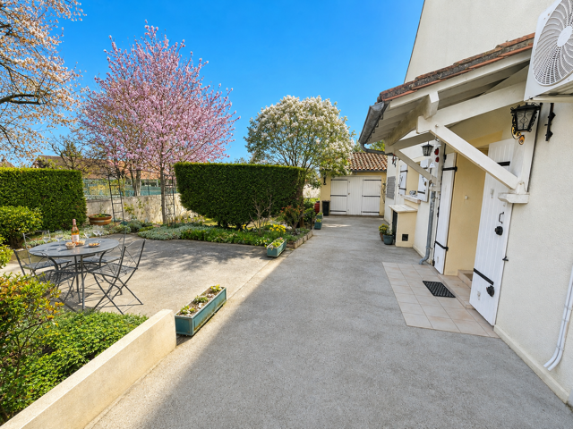 Maison de village, proche Bergerac, 124m2, 3ch, Garage — photo du bien