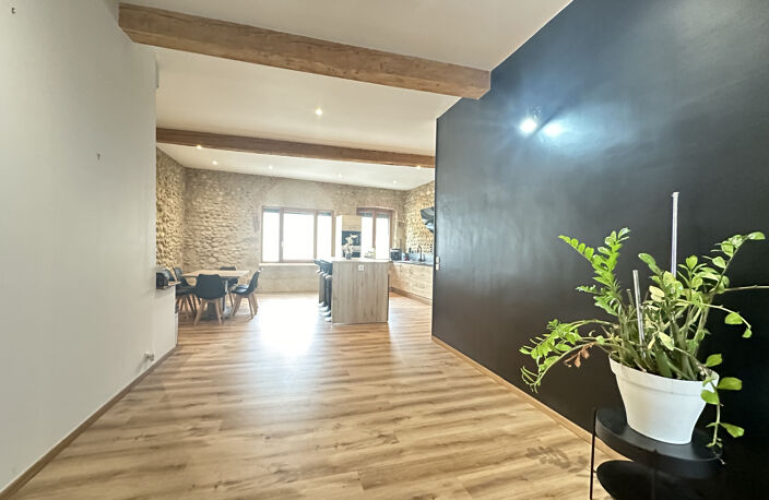 Appartement sur 2 niveaux d' une surface de 153 m2 .. 3 cham — photo 3