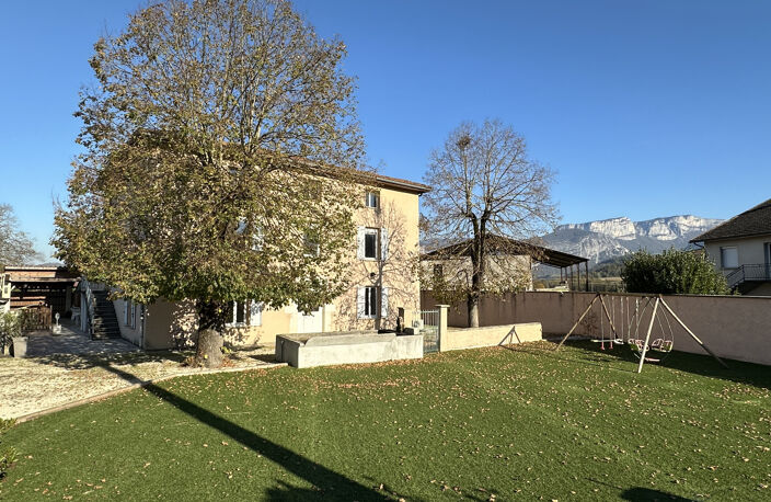 Maison de charme de  255 m2 possiblité gîtes ou chambres d' — photo 3