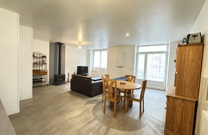 Maison de Village de 80m2 Habitable rénovée  avec garage non — photo 2