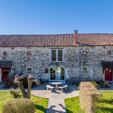 Maison 12 pièces 696900 €