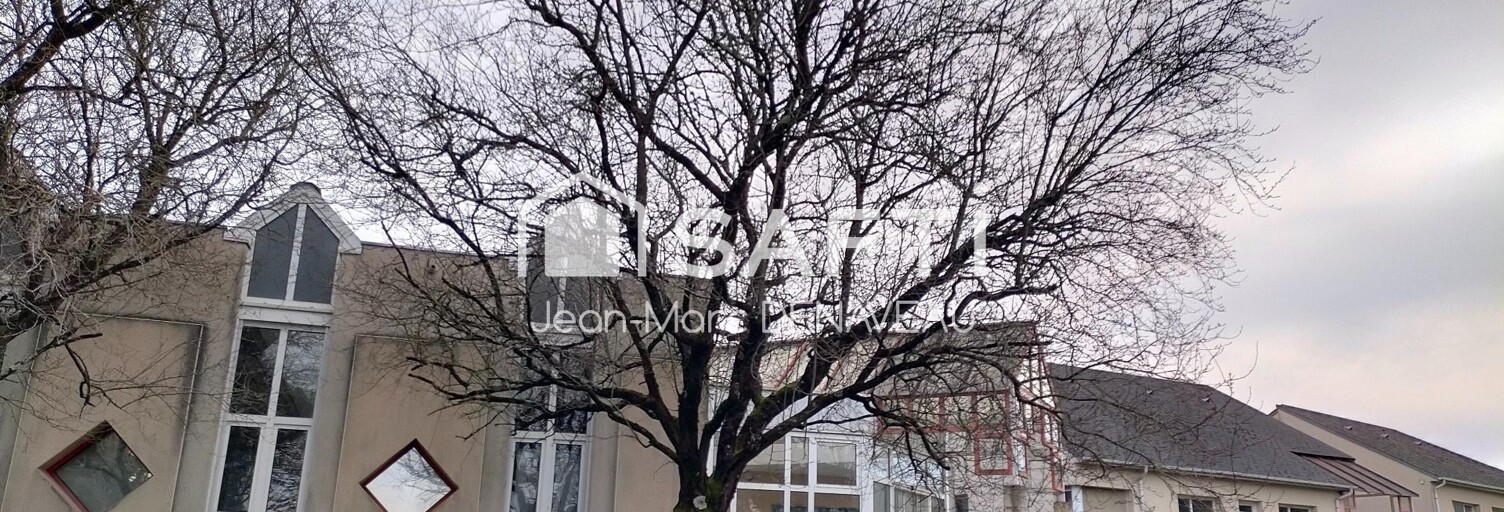 Bureau  1129 m² à vendre à Chinon (37500)