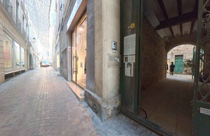 Bien d'exception de 209 m² au cur de Béziers  Un potentiel rare à révéler — photo 4