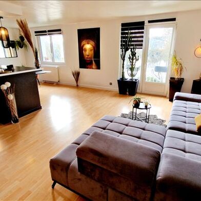 Appartement 5 pièces 160500 €