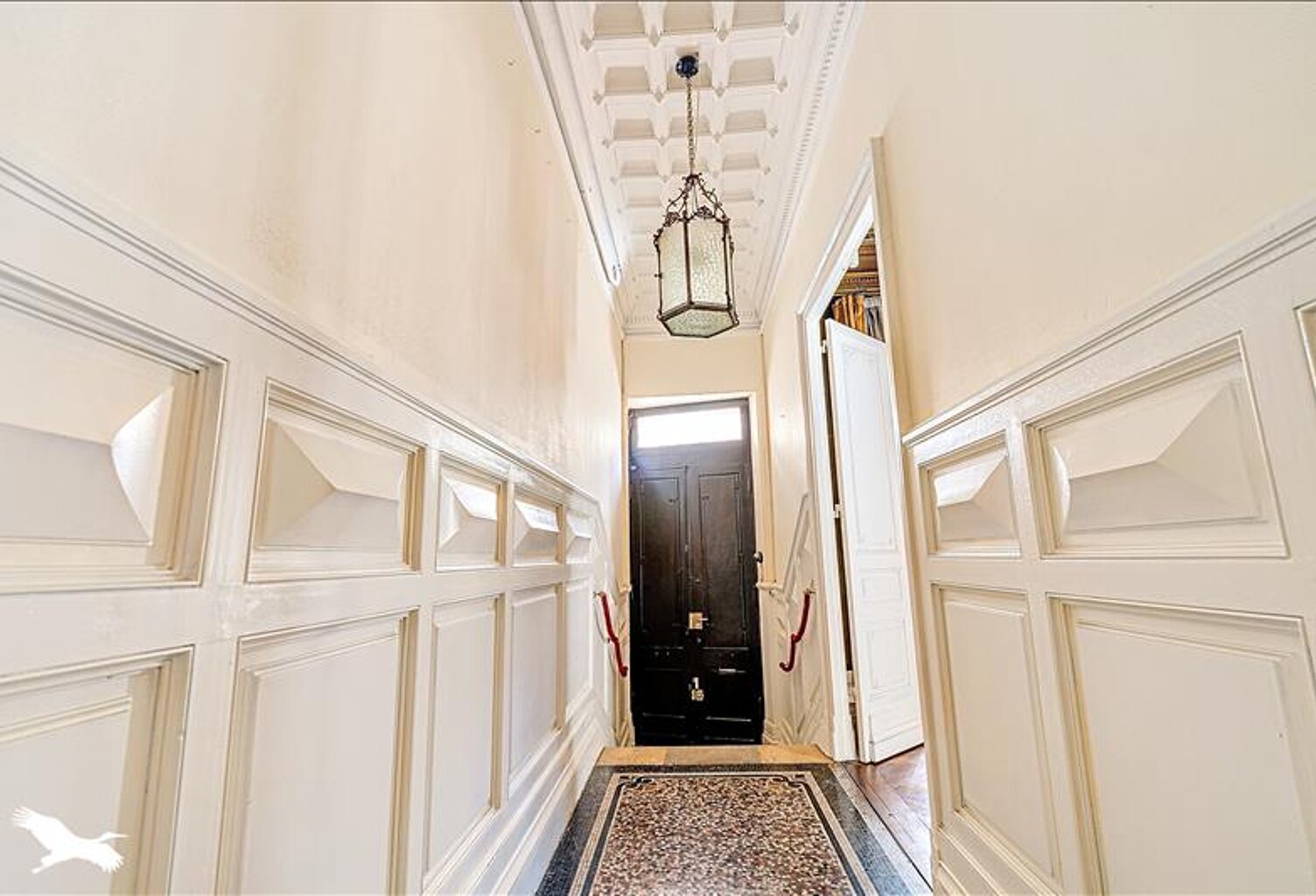 Maison en pierre de 7 pièces principales — photo 1