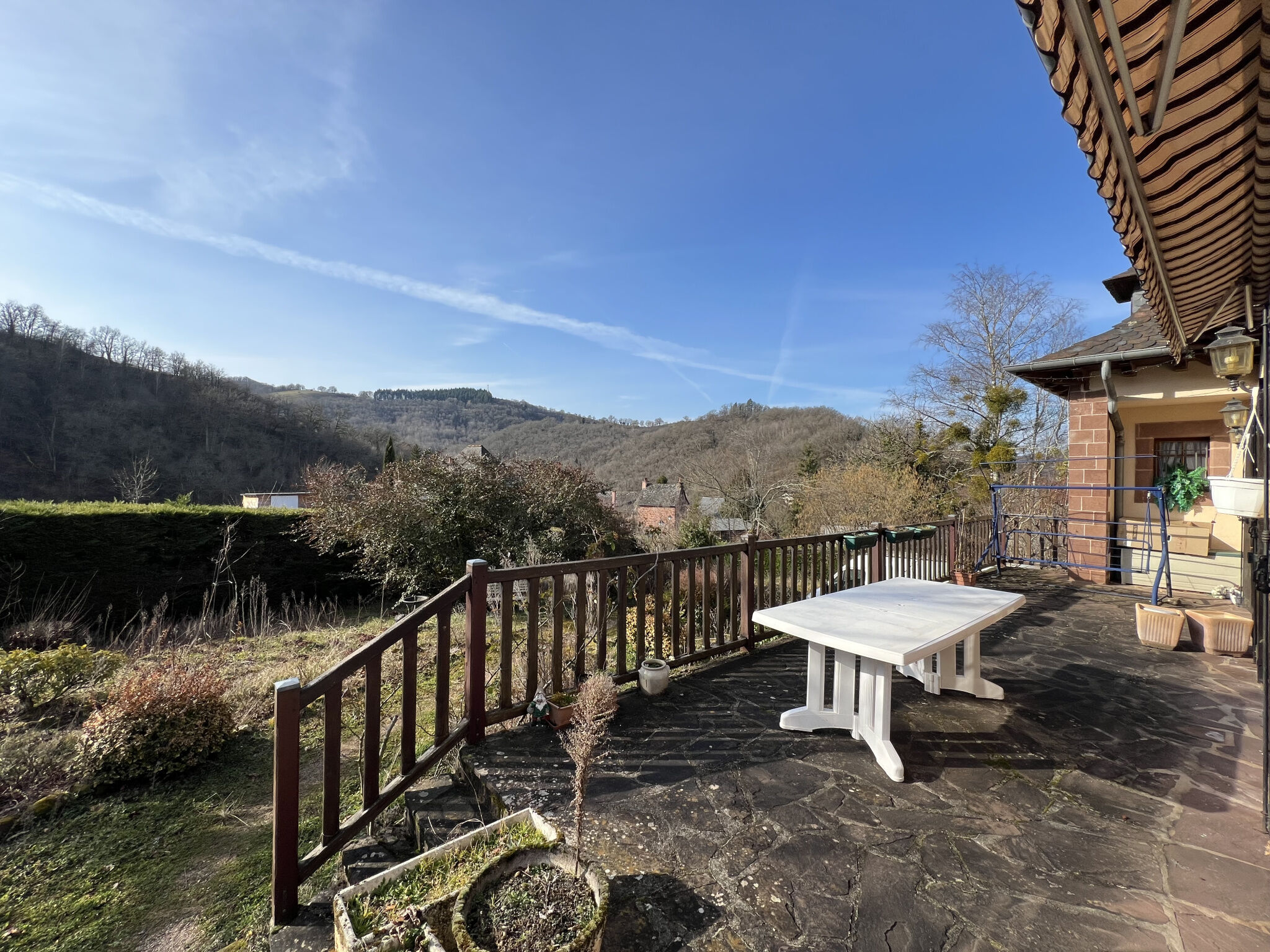 Villa / Maison  T7 à vendre Villecomtal 12580