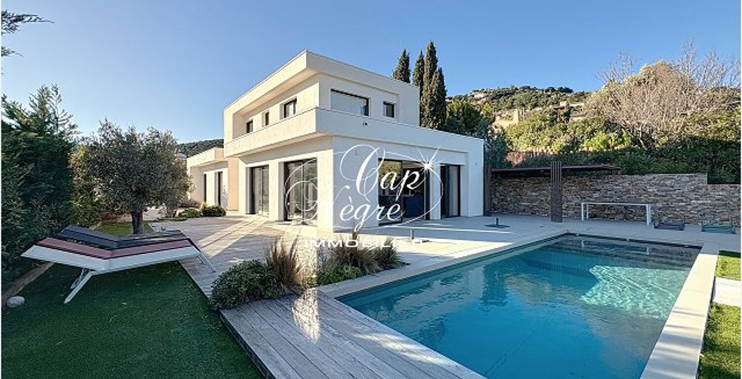 VILLA CALIFORNIENNE DE 180M² VUE MER & COLLINES À VENDRE À CAVAL — photo 1