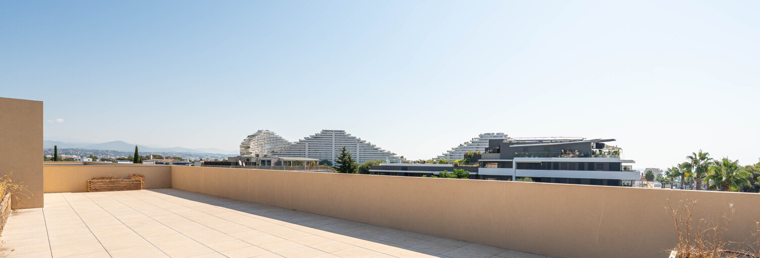 Appartement 5 Pièces 132 m² à vendre à Villeneuve-Loubet (06270)