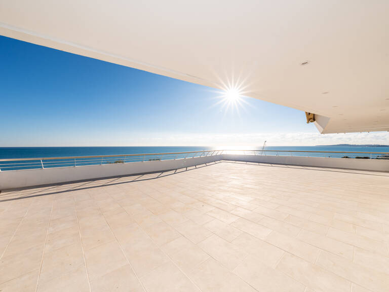 Pieds dans l'eau! Appartement avec terrasse d'angle 4 pièces — photo 1