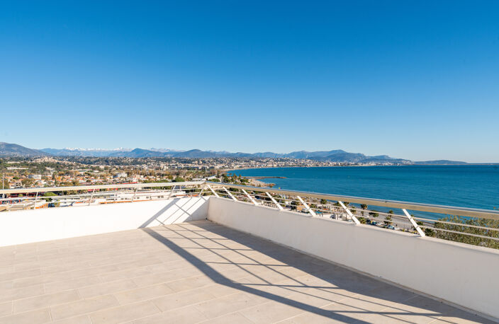 Pieds dans l'eau! Appartement avec terrasse d'angle 4 pièces — photo 4