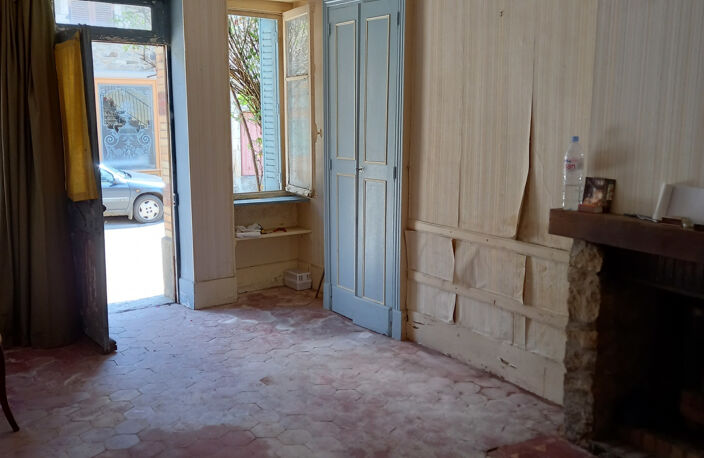   — photo 3